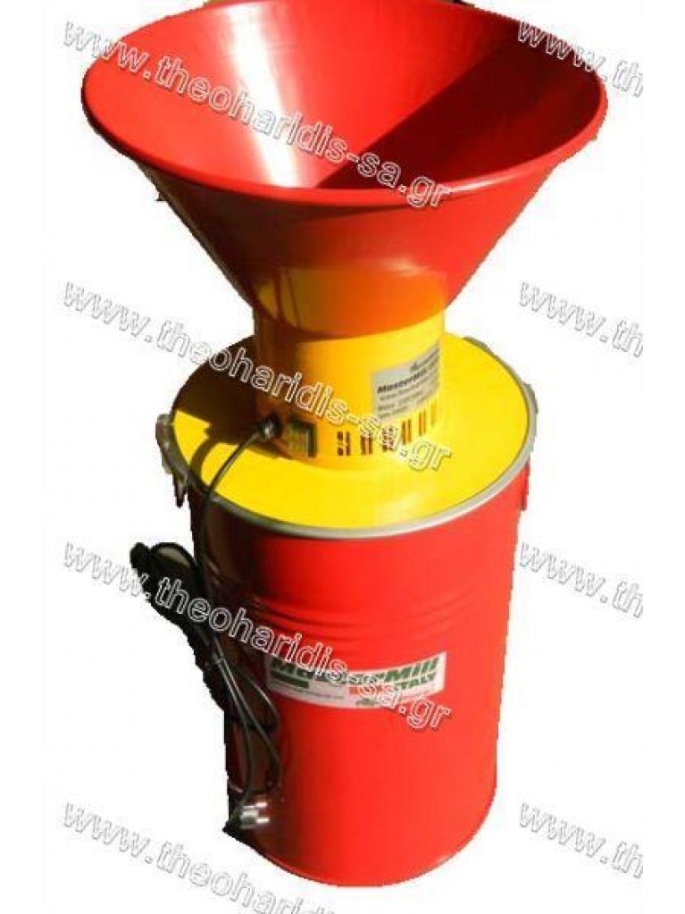 Fodder mill MasterMill 1500w with metalic bucket